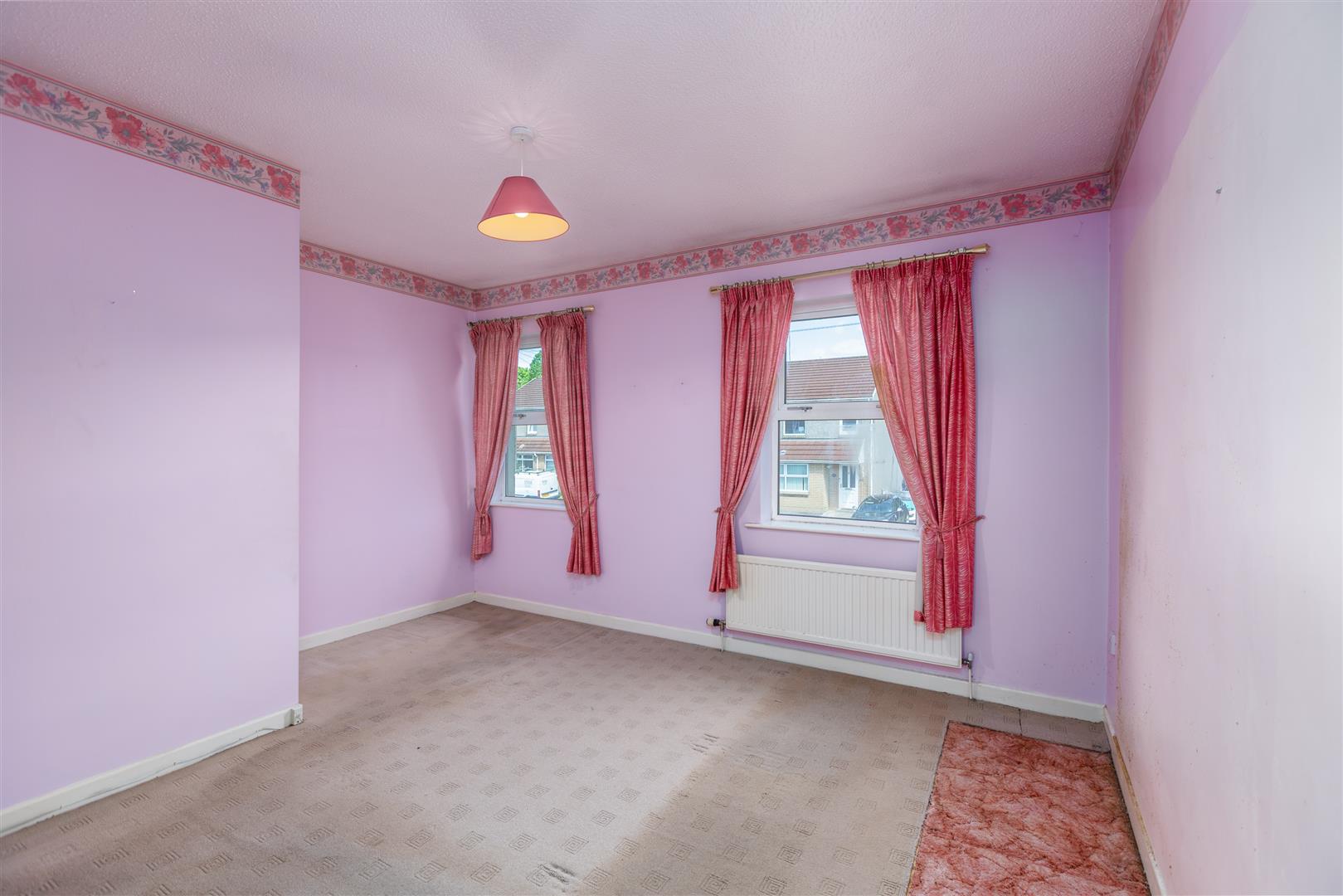 Moorview Close, Gendros, Swansea, SA5 8BZ
